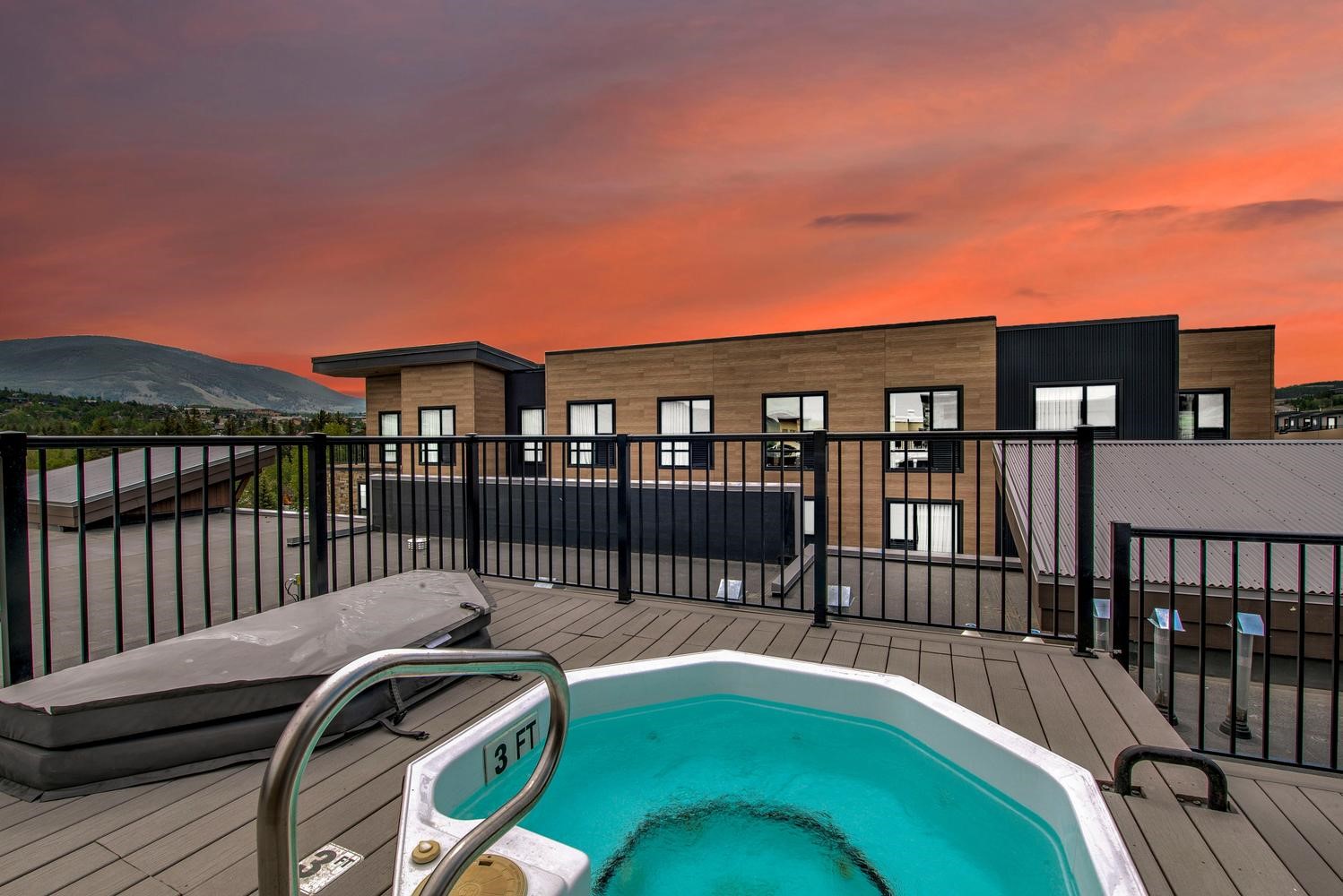 37 W 4th Street Silverthorne CO 80498