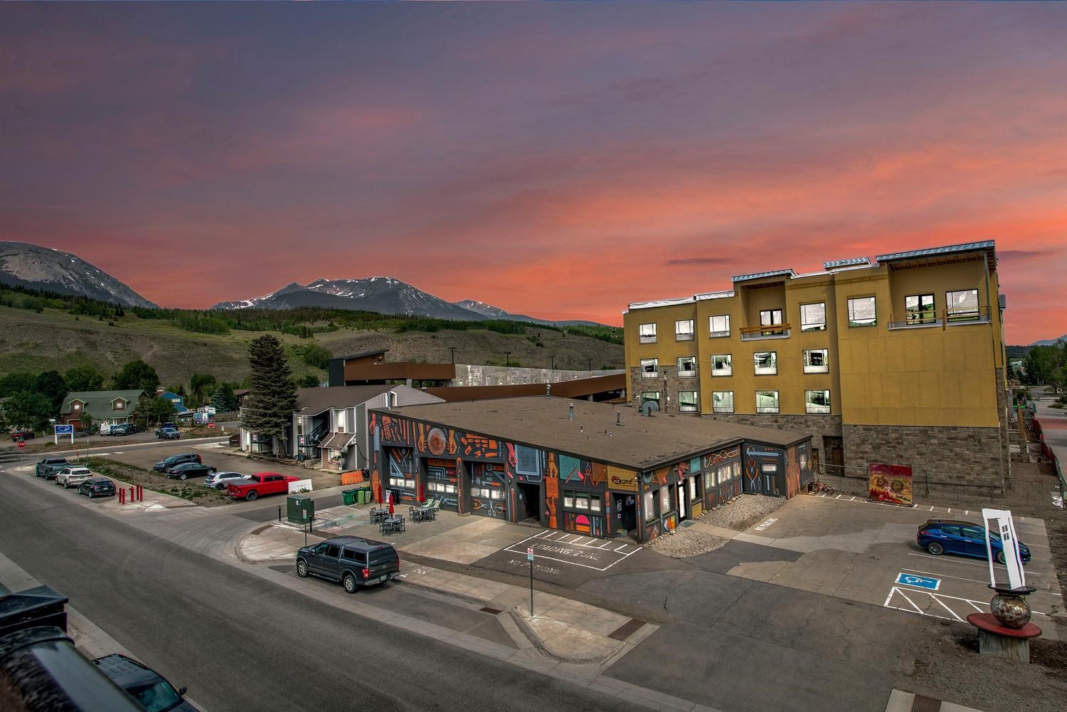 37 W 4th Street Silverthorne CO 80498