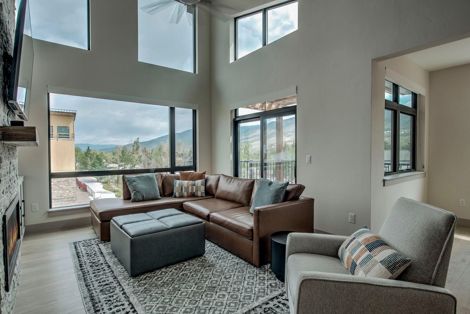 37 W 4th Street Silverthorne CO 80498