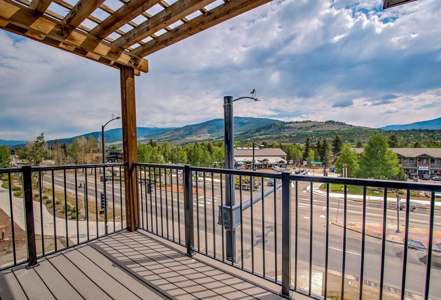 37 W 4th Street Silverthorne CO 80498