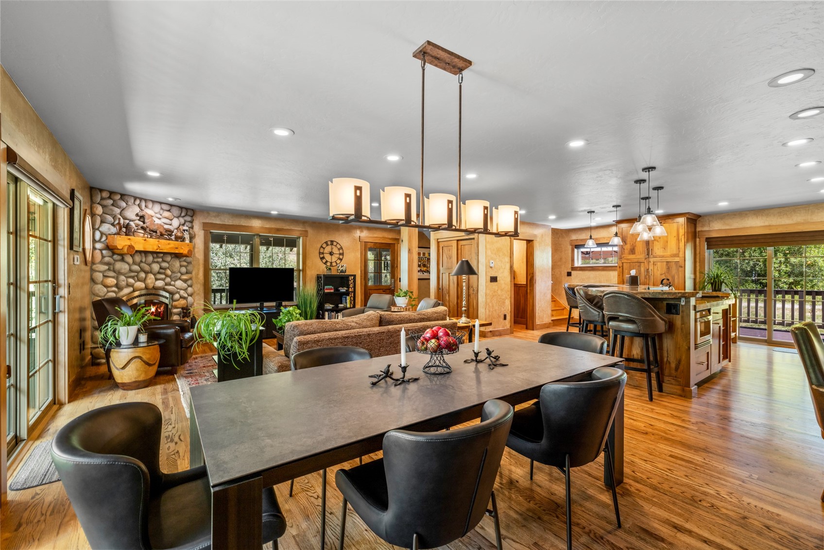 1880 Hunters Drive Steamboat Springs CO 80487