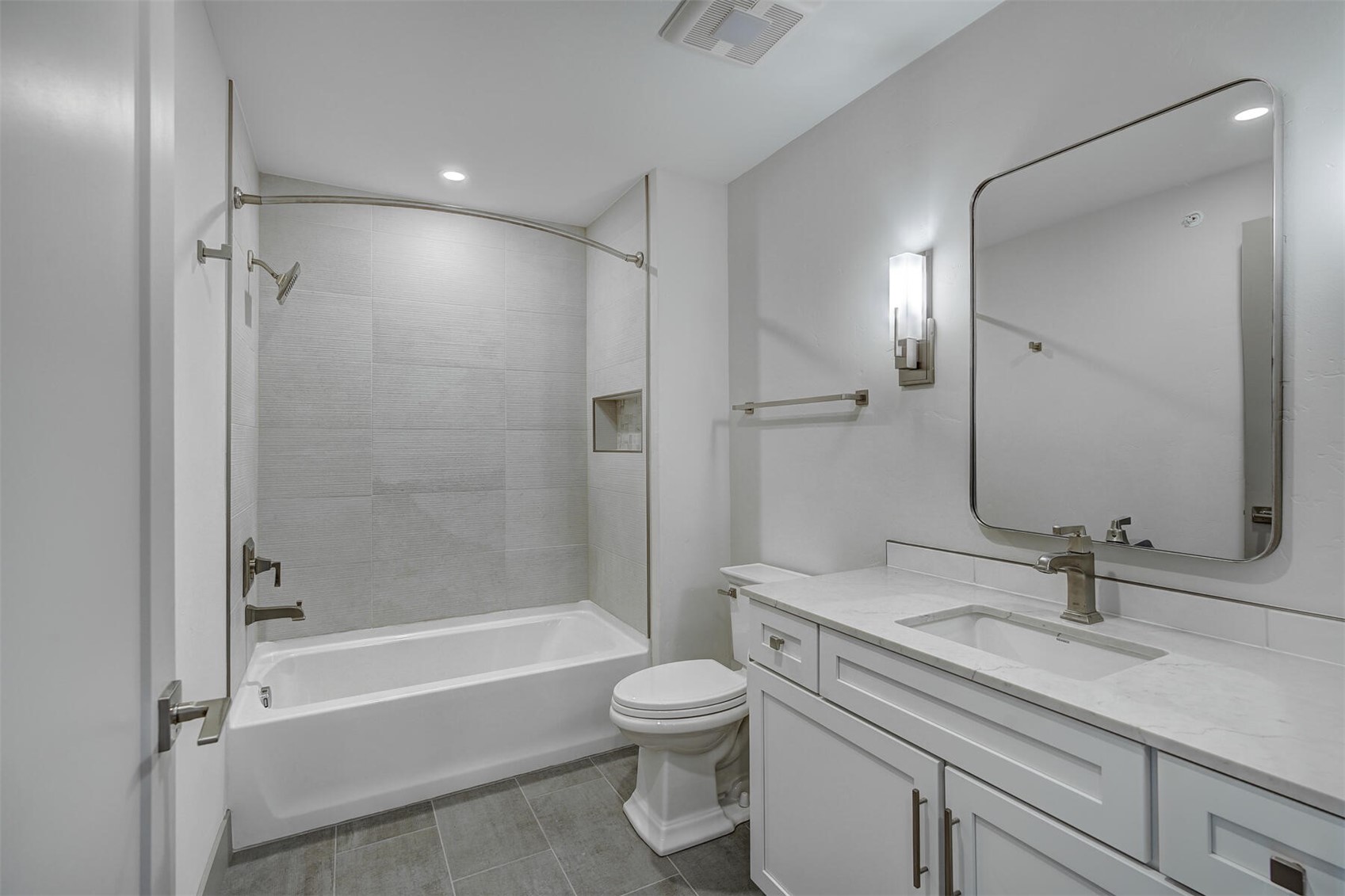 37 W 4th Street Silverthorne CO 80498