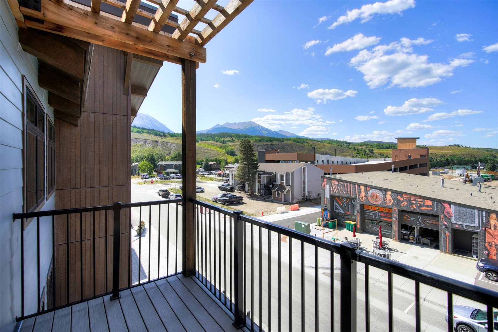 37 W 4th Street Silverthorne CO 80498