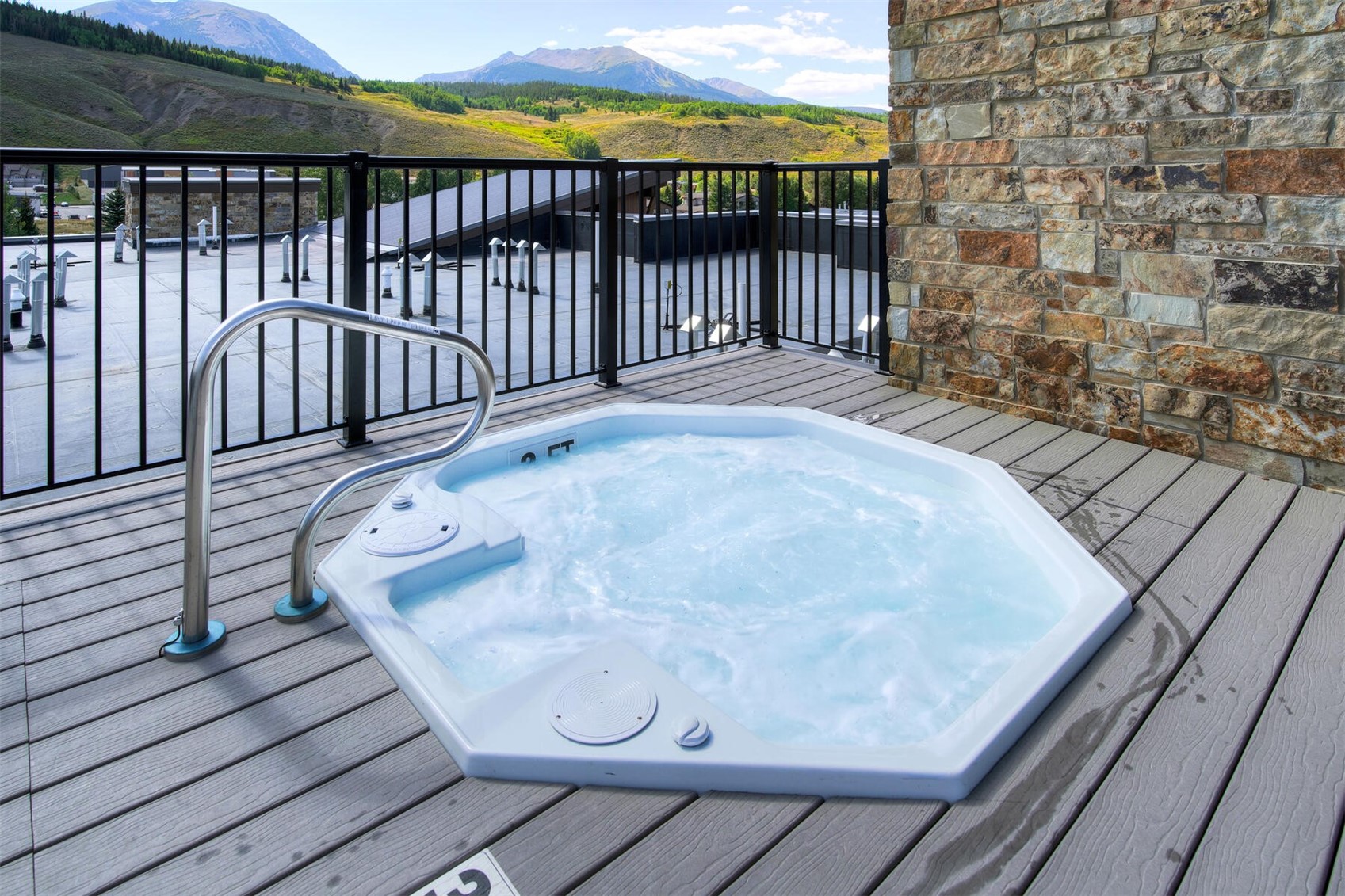 37 W 4th Street Silverthorne CO 80498