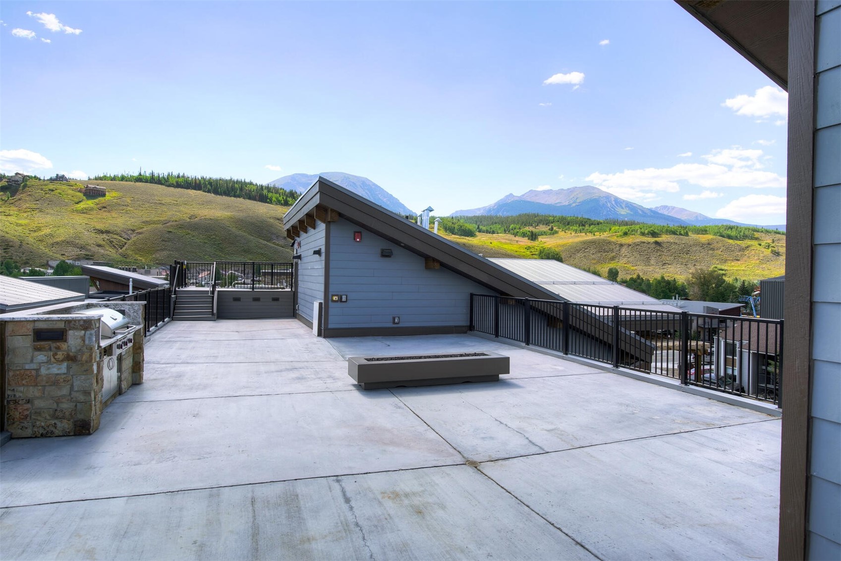 37 W 4th Street Silverthorne CO 80498