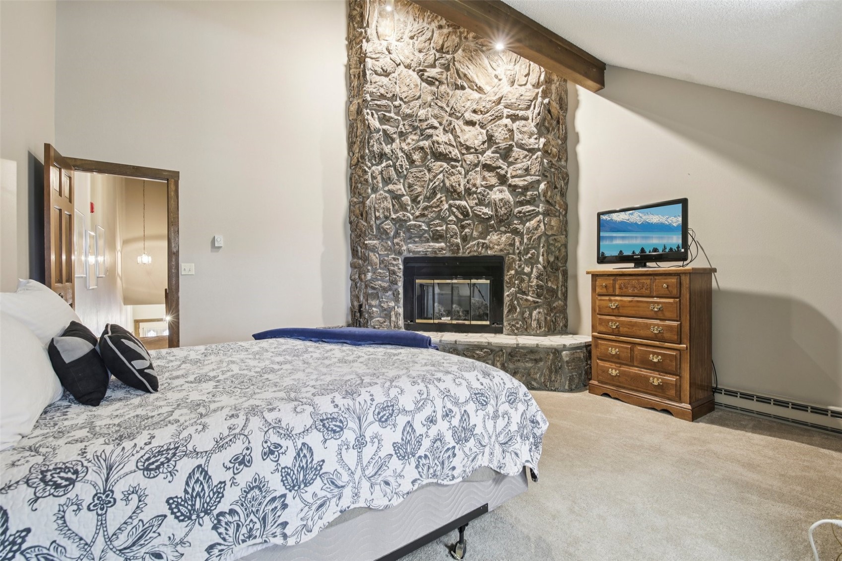 27 Tally Ho Court Dillon CO 80435