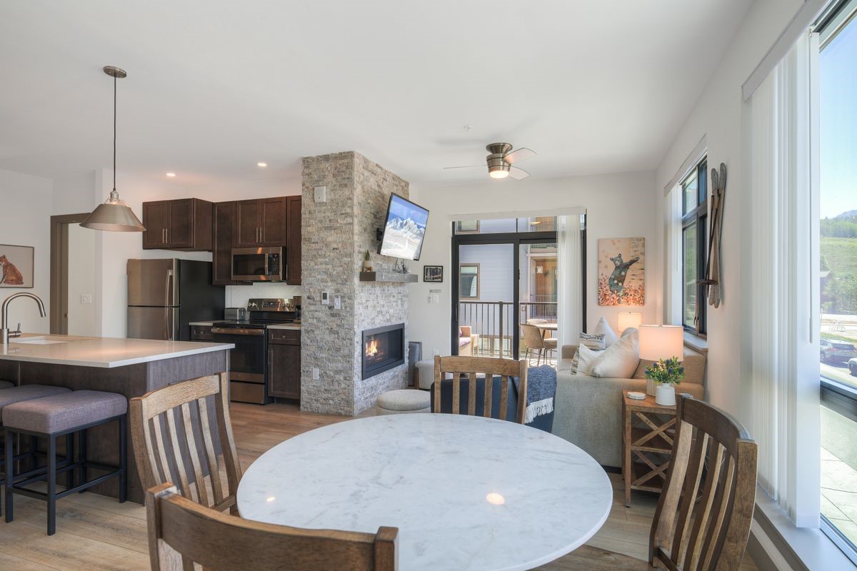 37 W 4th Street Silverthorne CO 80498