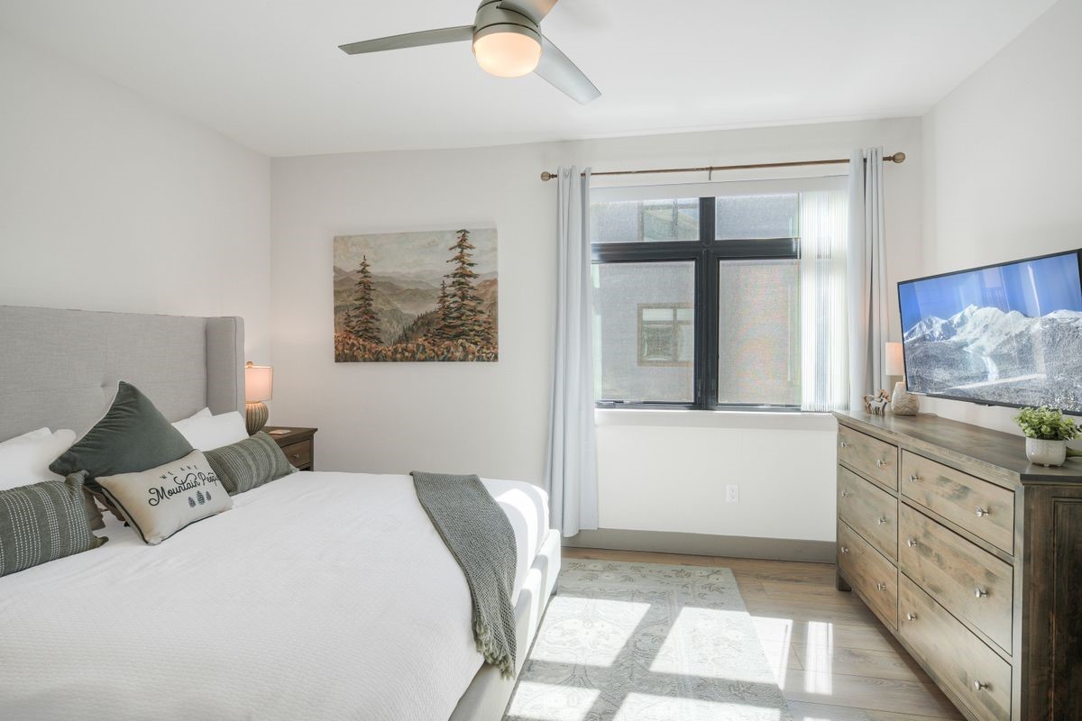 37 W 4th Street Silverthorne CO 80498