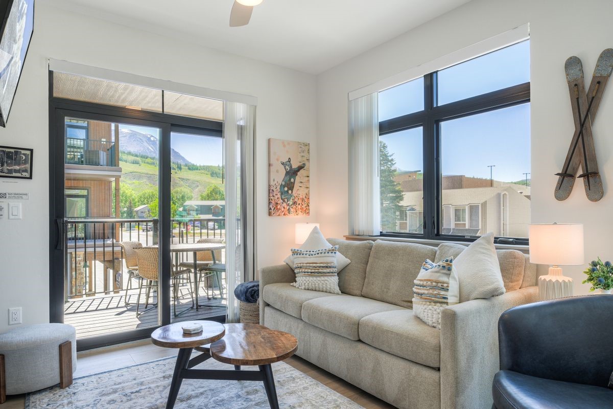 37 W 4th Street Silverthorne CO 80498