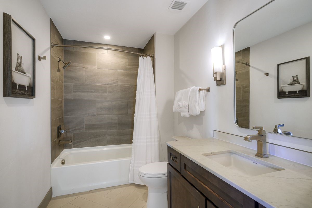 37 W 4th Street Silverthorne CO 80498