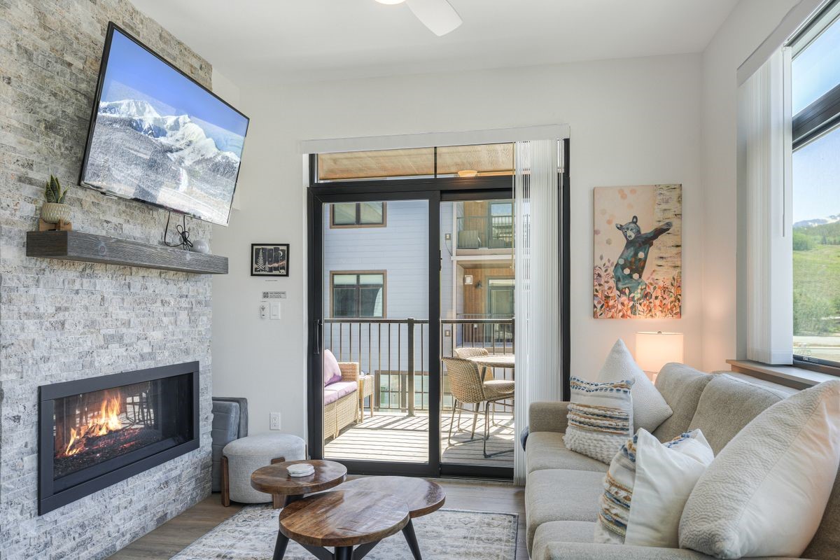 37 W 4th Street Silverthorne CO 80498