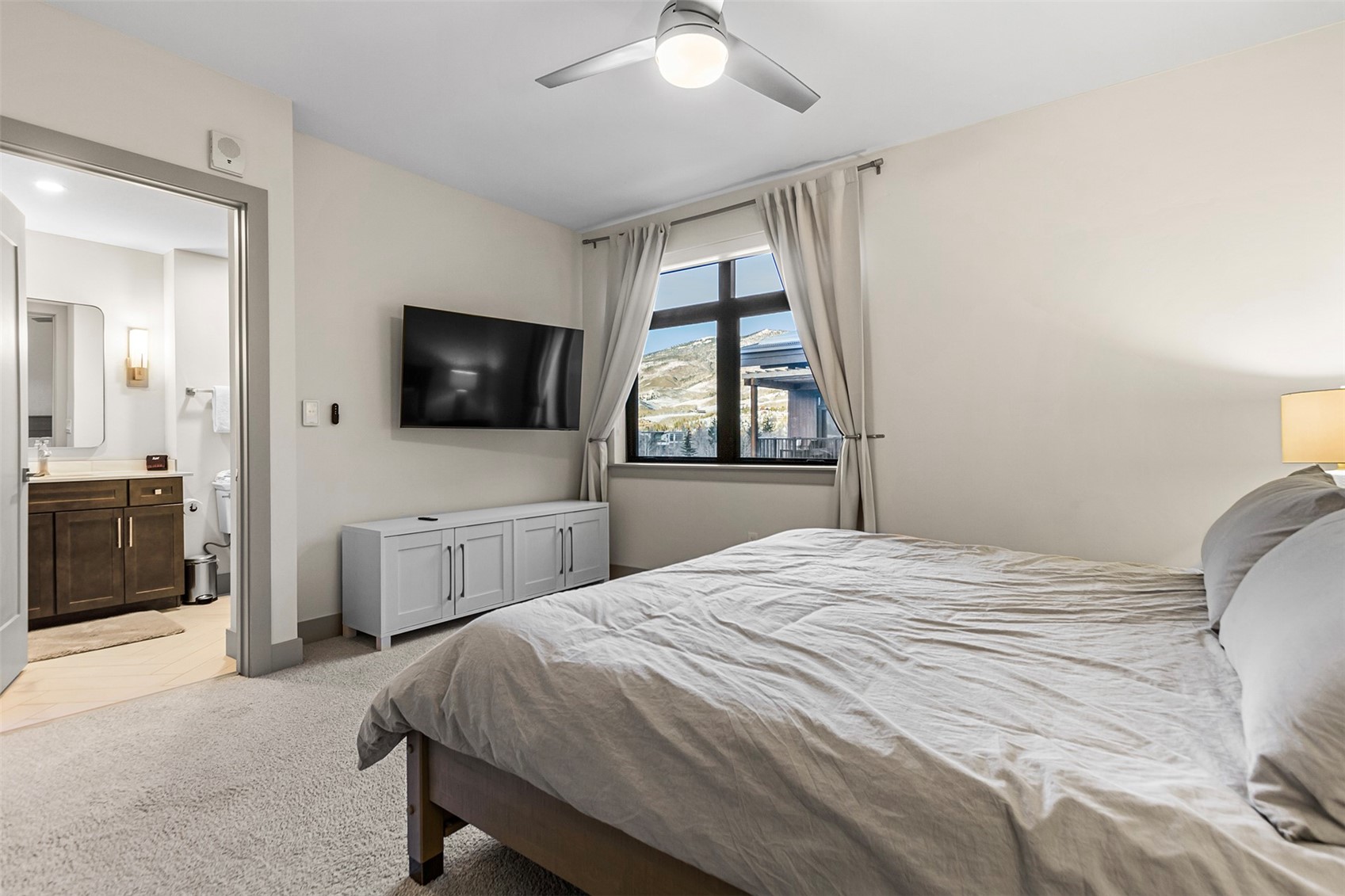 75 W 4th Street Silverthorne CO 80498
