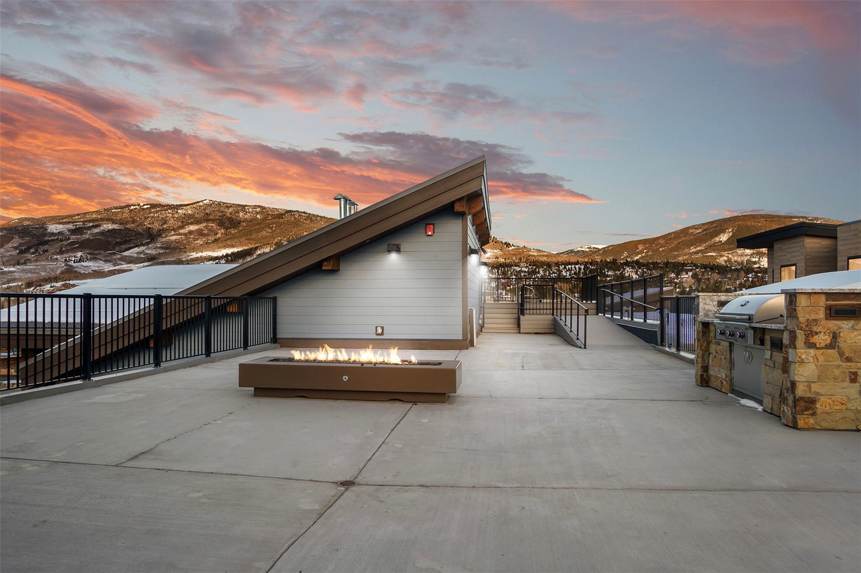 75 W 4th Street Silverthorne CO 80498