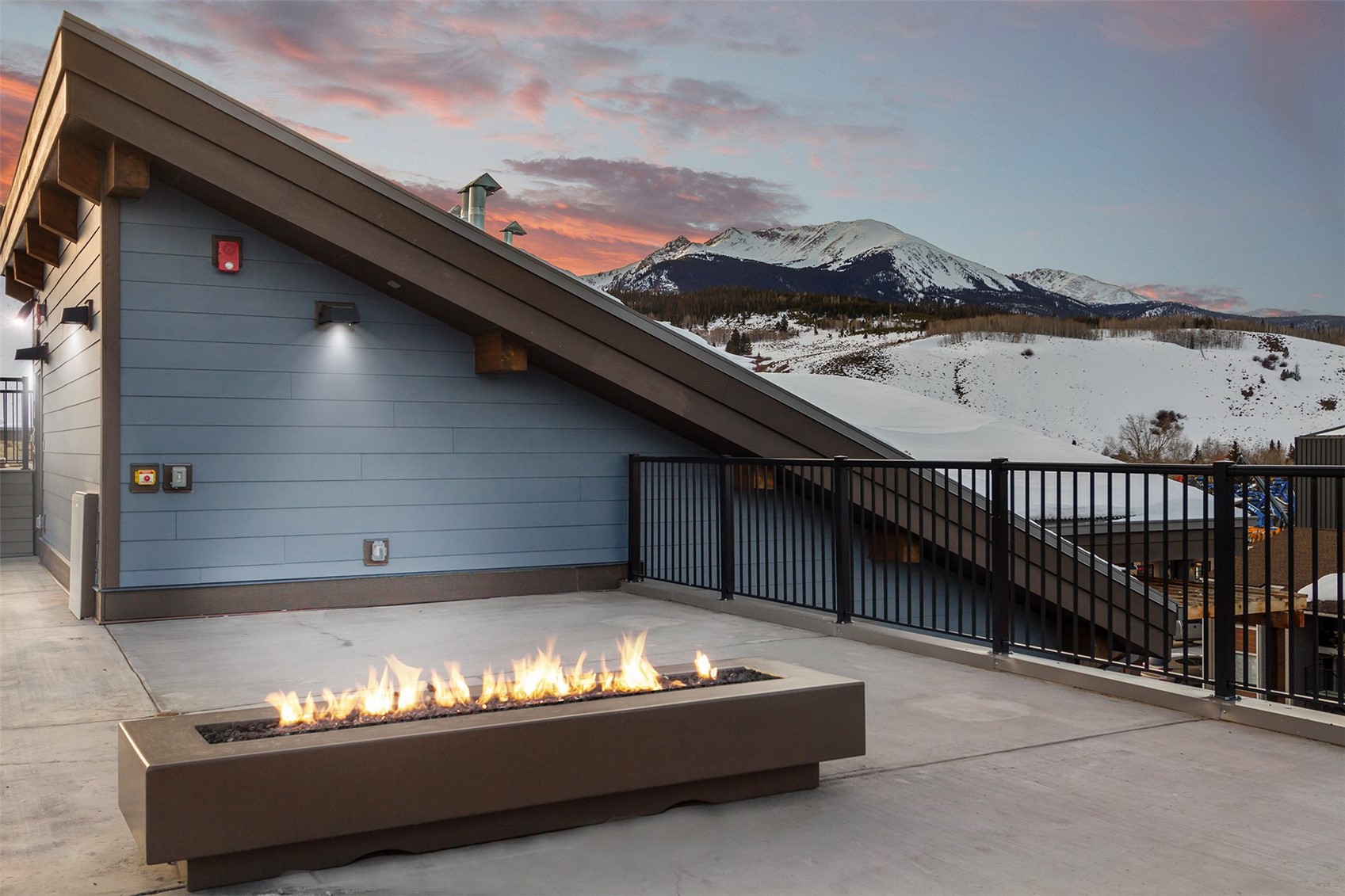 75 W 4th Street Silverthorne CO 80498