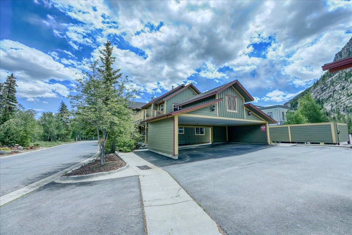 Frisco CO, 300 Streamside Lane, Unit 300-3