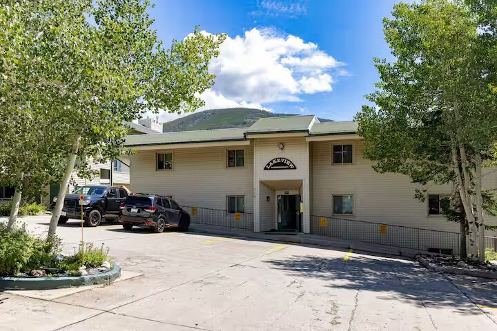370 E La Bonte Street Dillon CO 80435