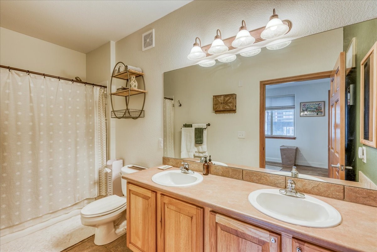 844 Blue River Parkway Silverthorne CO 80498