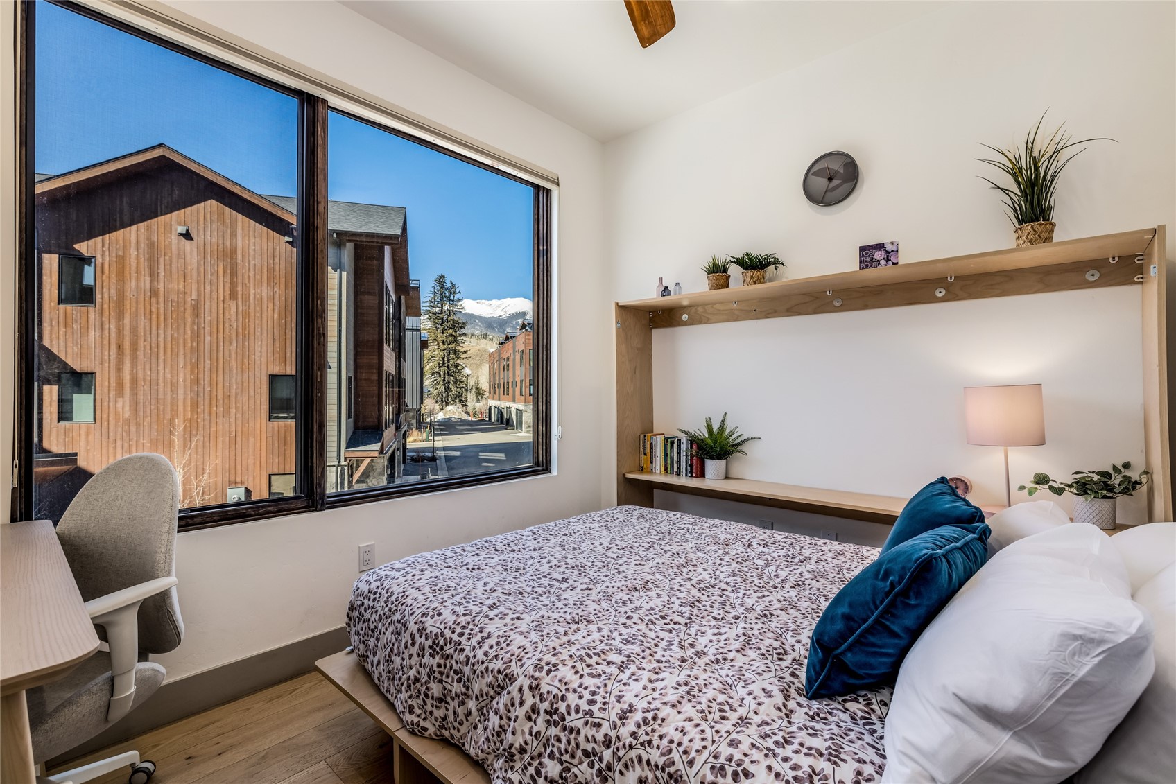 557 Center Circle Silverthorne CO 80498