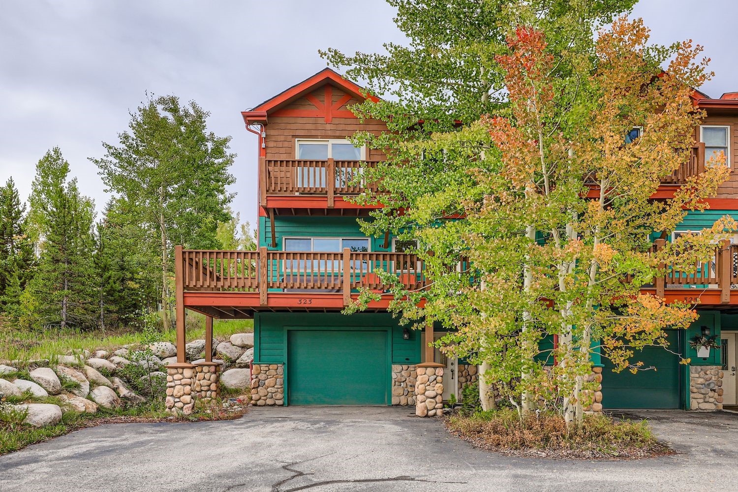 323 Twenty Grand Drive Wildernest CO 80498