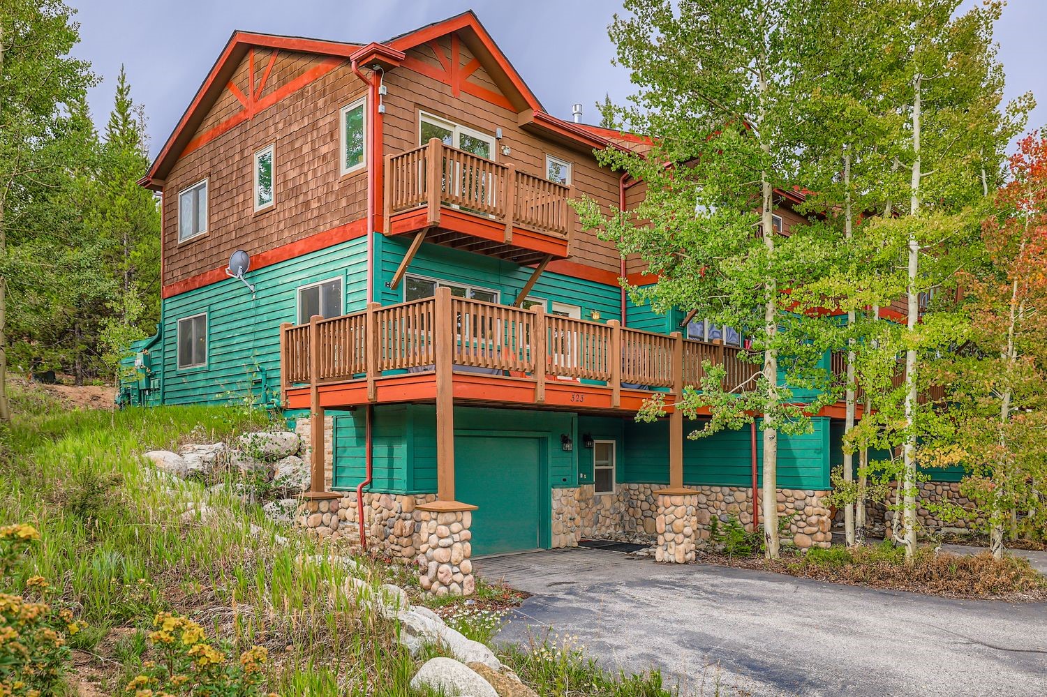 323 Twenty Grand Drive Wildernest CO 80498