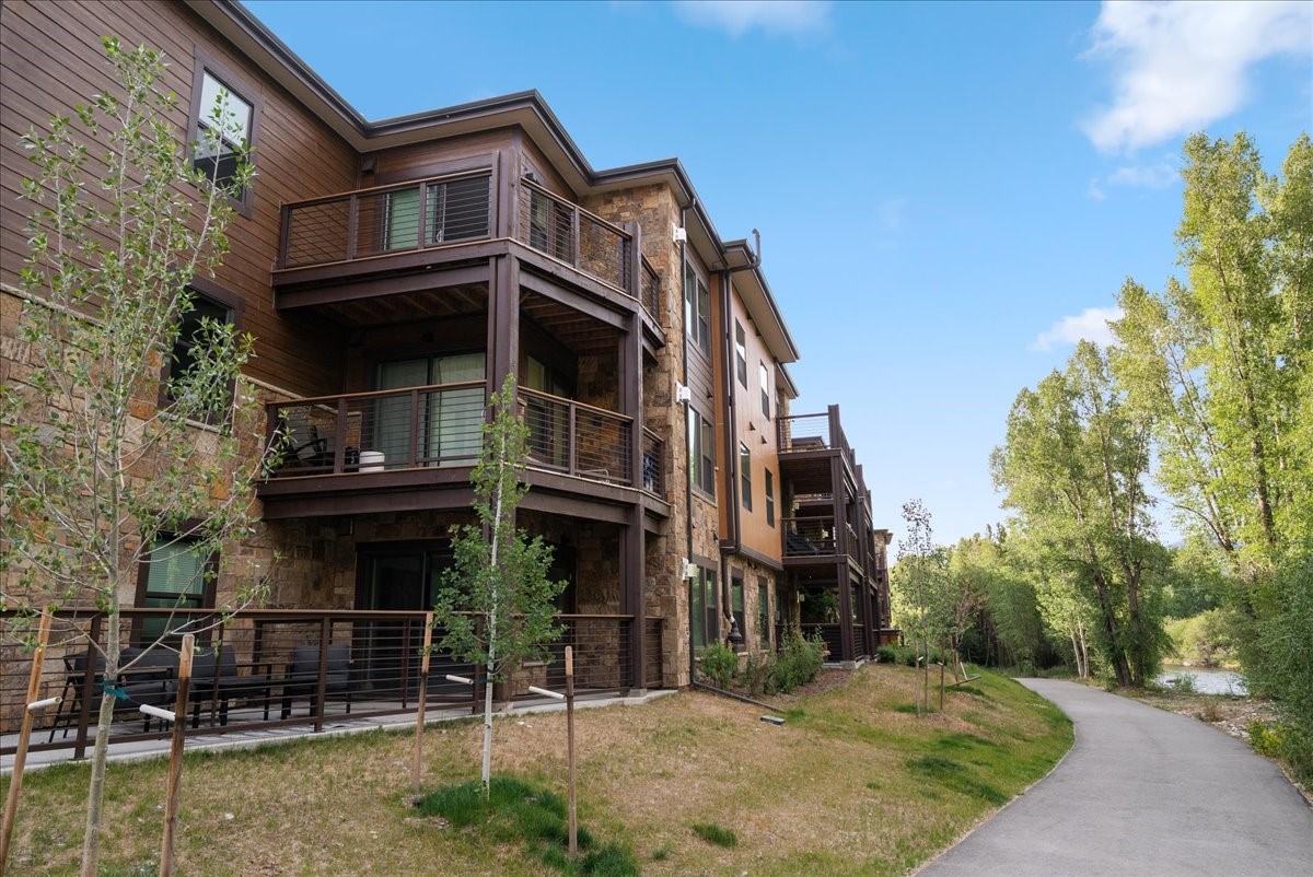 1044 Blue River Parkway Silverthorne CO 80498