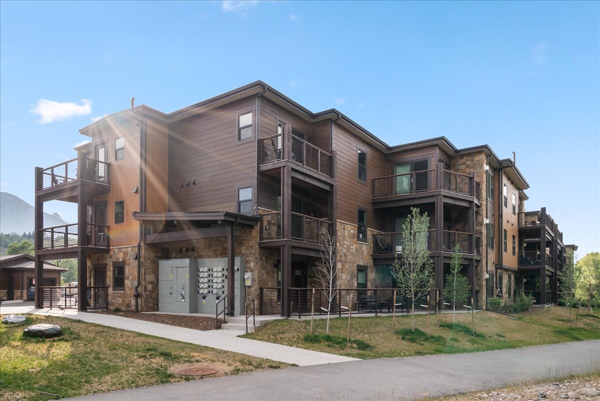 1044 Blue River Parkway Silverthorne CO 80498