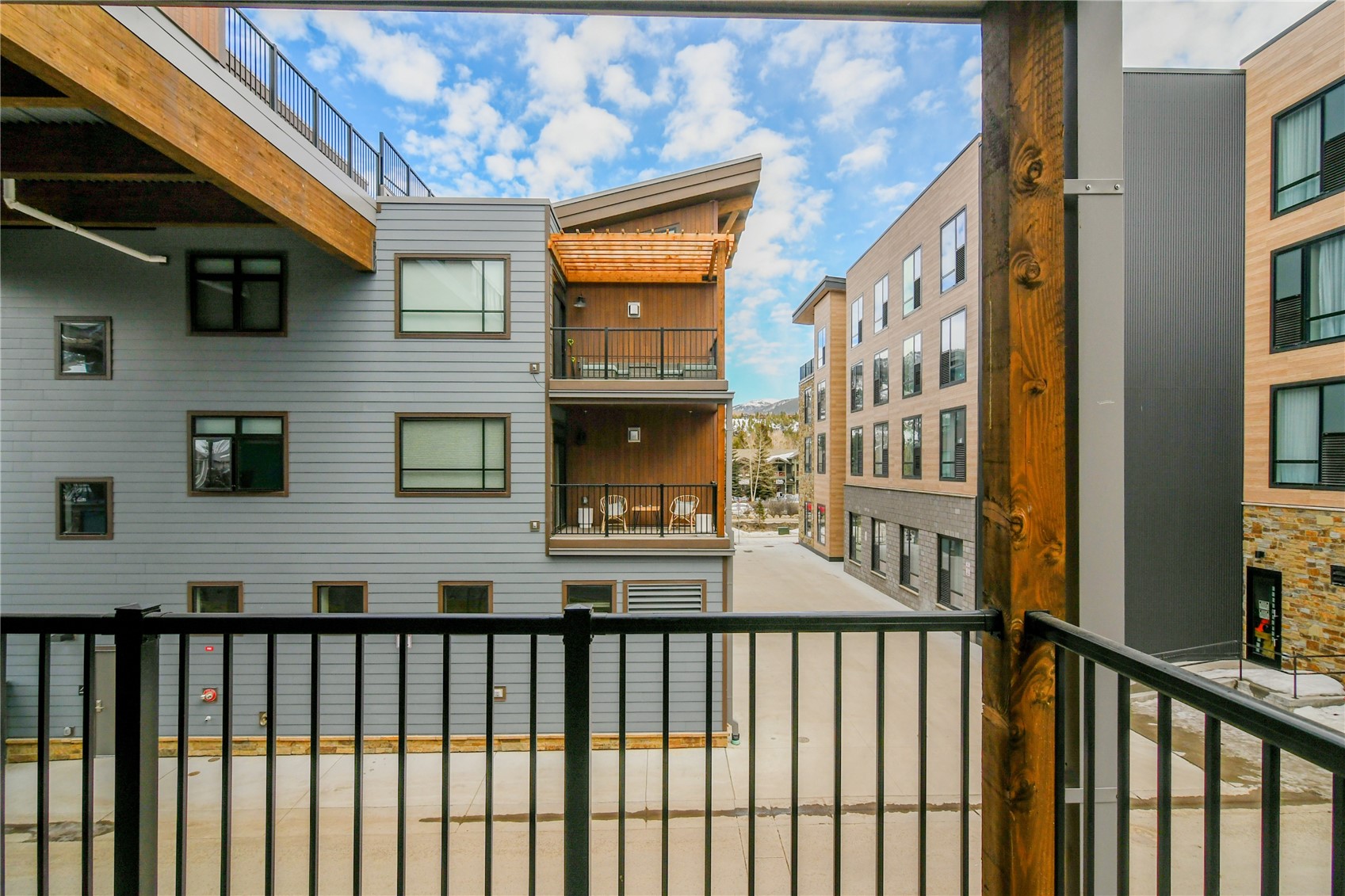 75 W 4th Street Silverthorne CO 80498