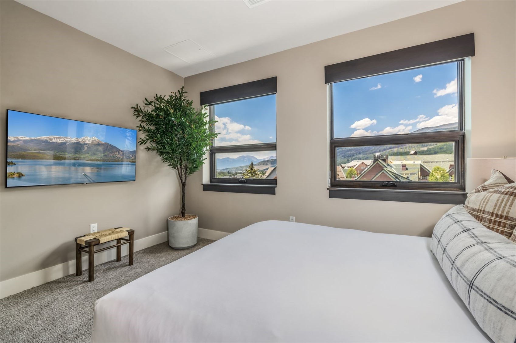 75 Hunkidori Court Keystone CO 80435