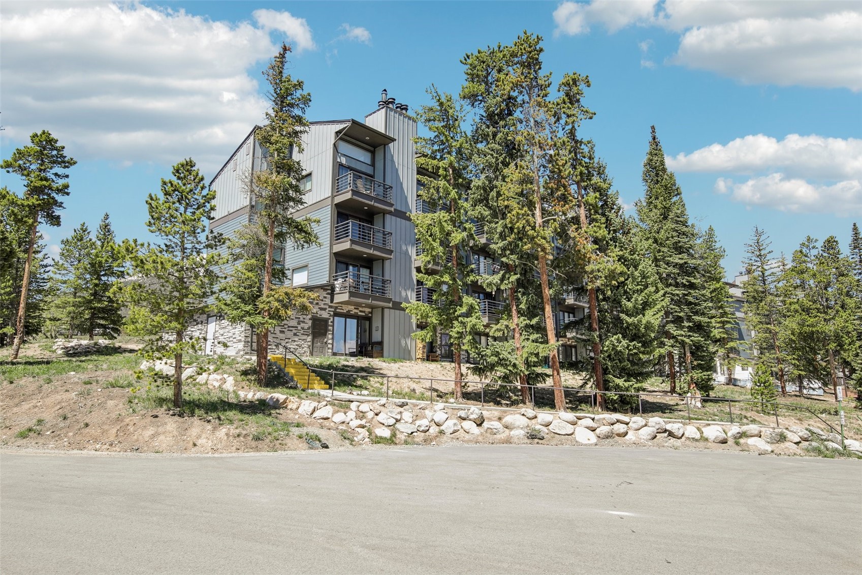 89310 Ryan Gulch Road Silverthorne CO 80498