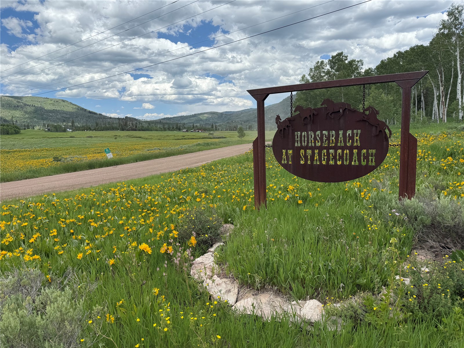 21405 Hopi Way Oak Creek CO 80467