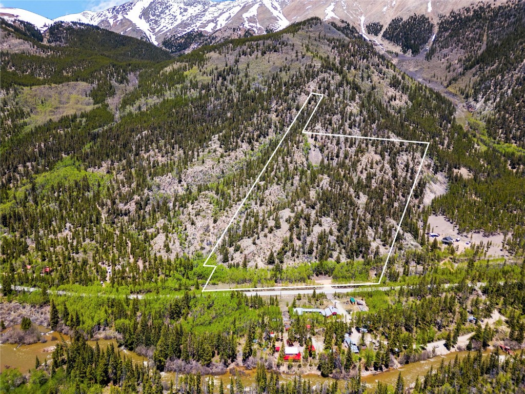 10575 Co-82 Twin Lakes CO 81251