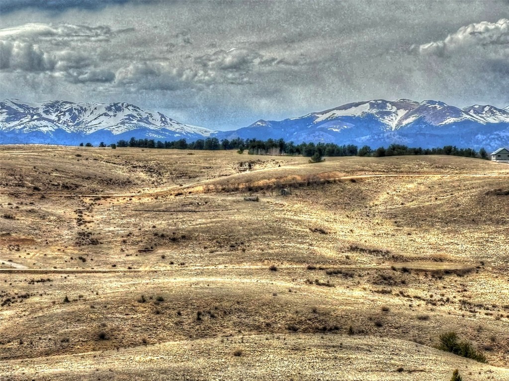 317 Lippzana Road Como CO 80432