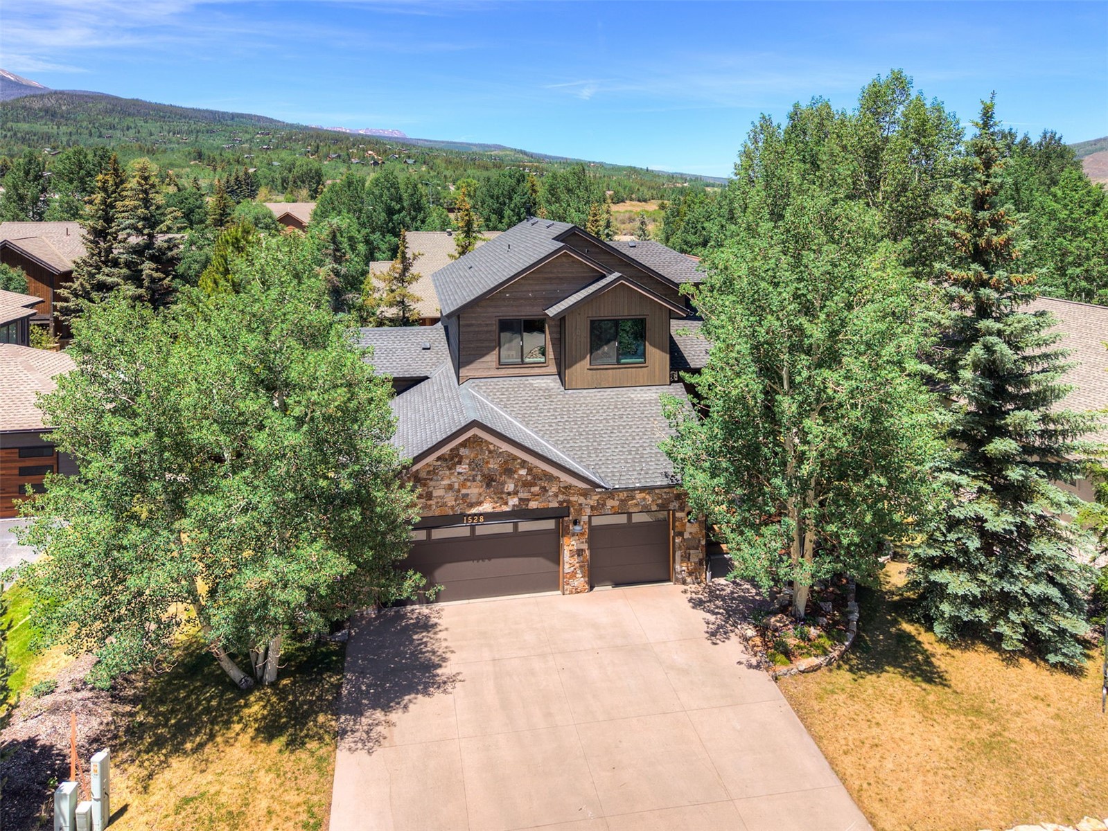 1528 Legend Lake Circle Silverthorne CO 80498