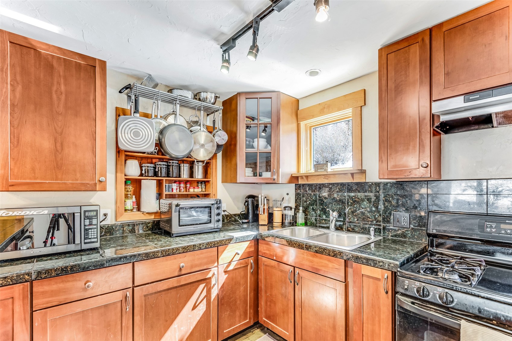 29 S Oak Street Alma CO 80420