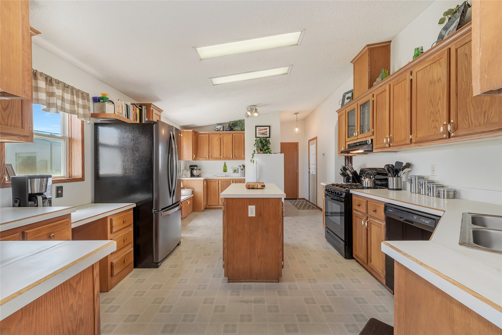 841 Western Avenue Craig CO 81625