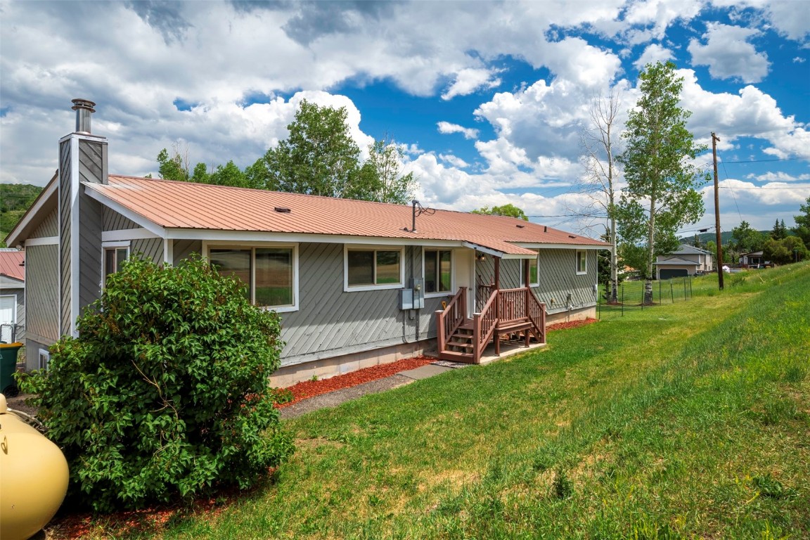 302 E 4th Street Oak Creek CO 80467
