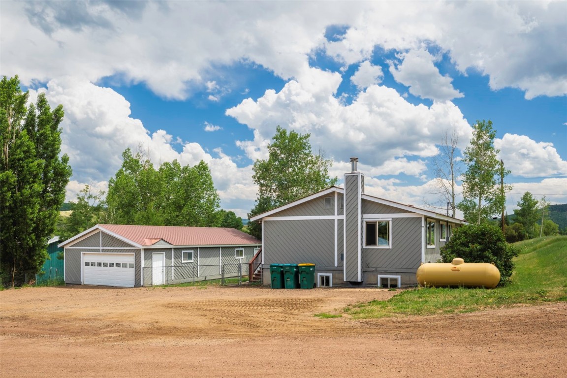 302 E 4th Street Oak Creek CO 80467