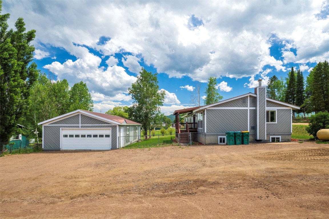 302 E 4th Street Oak Creek CO 80467