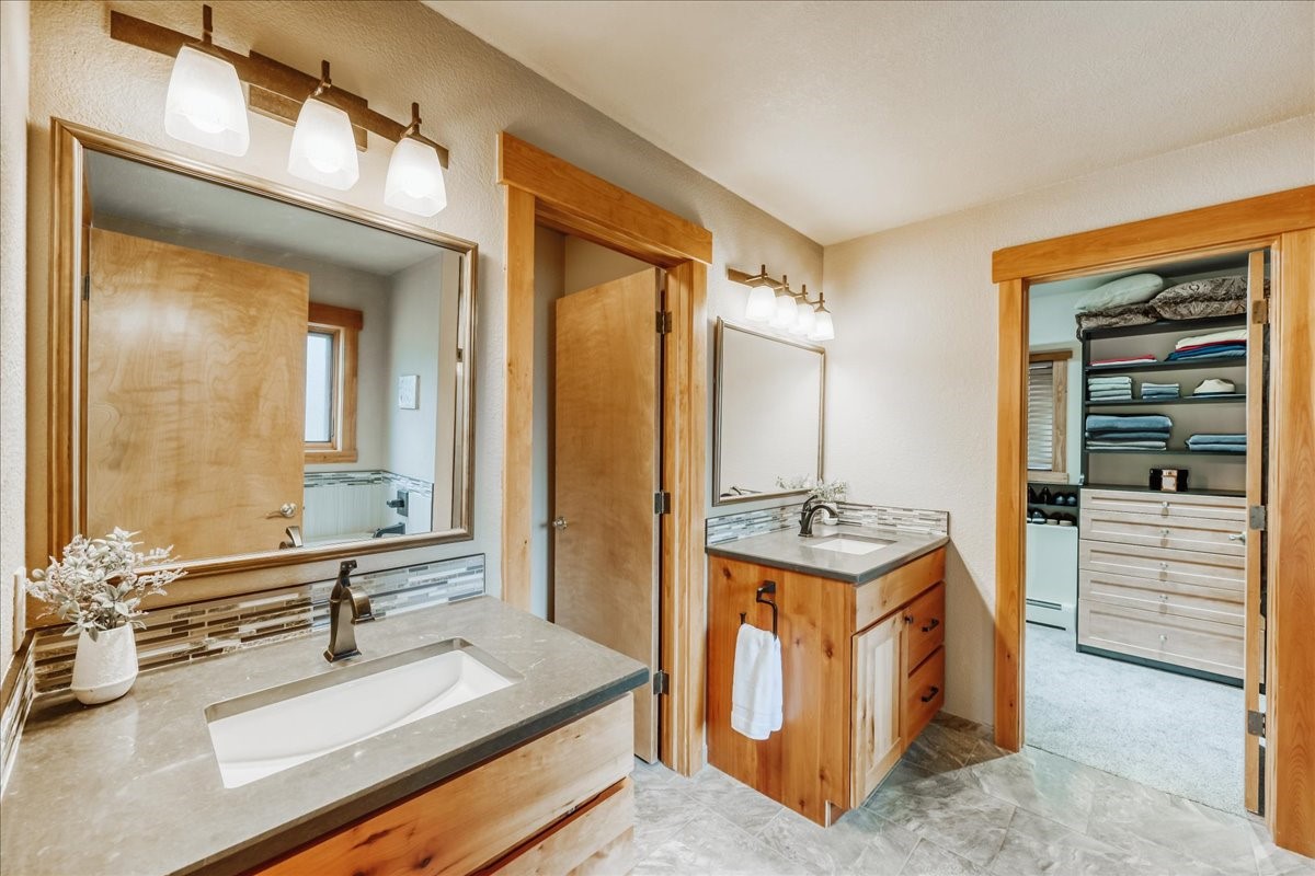 27 Montane Court Dillon CO 80435