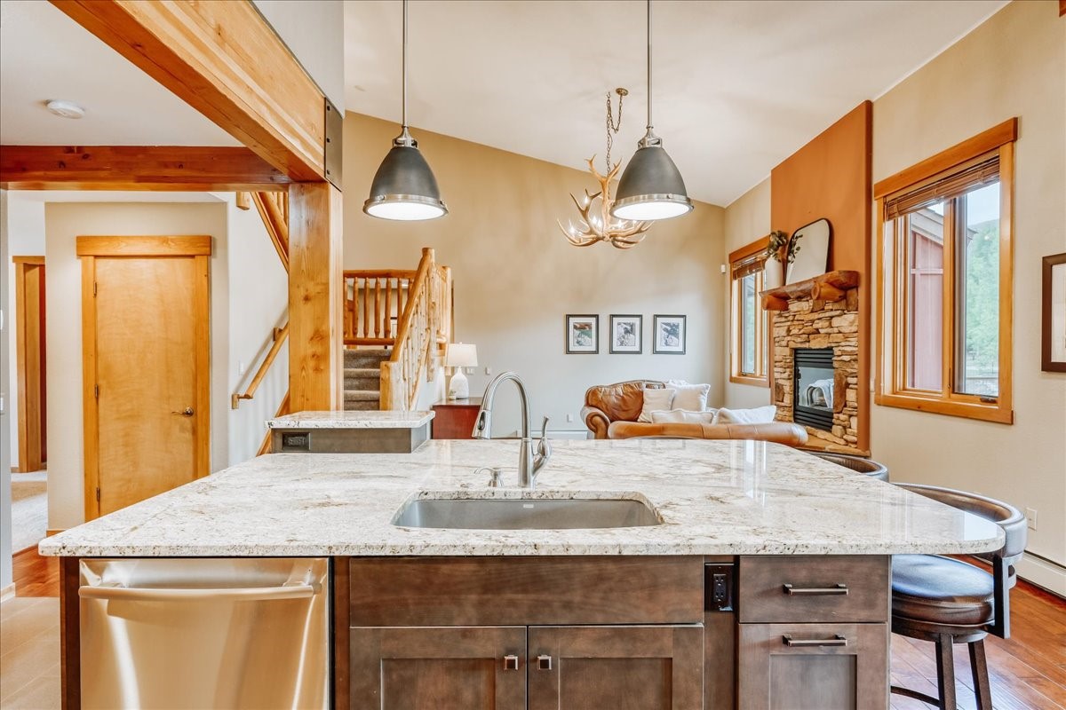 27 Montane Court Dillon CO 80435