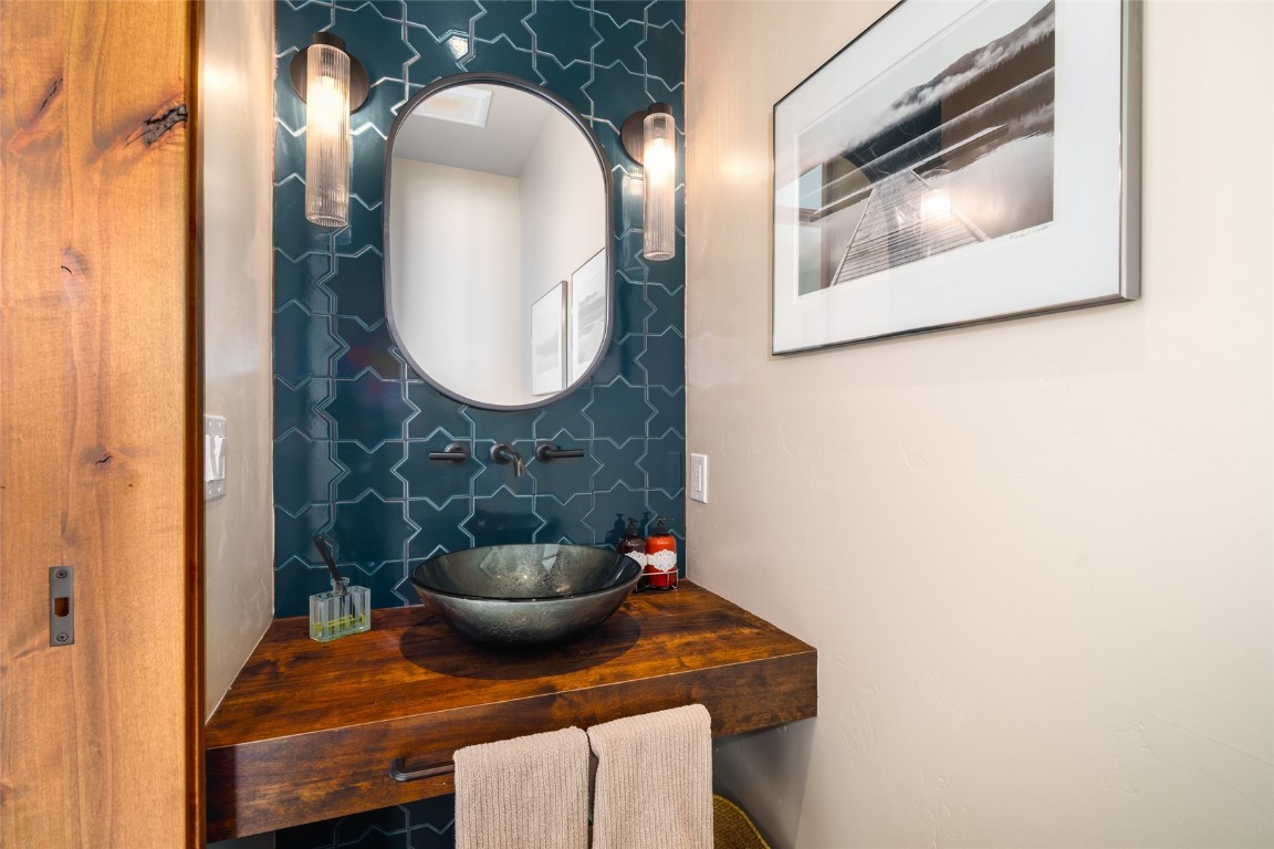 33200 Meadow Creek Drive Steamboat Springs CO 80487