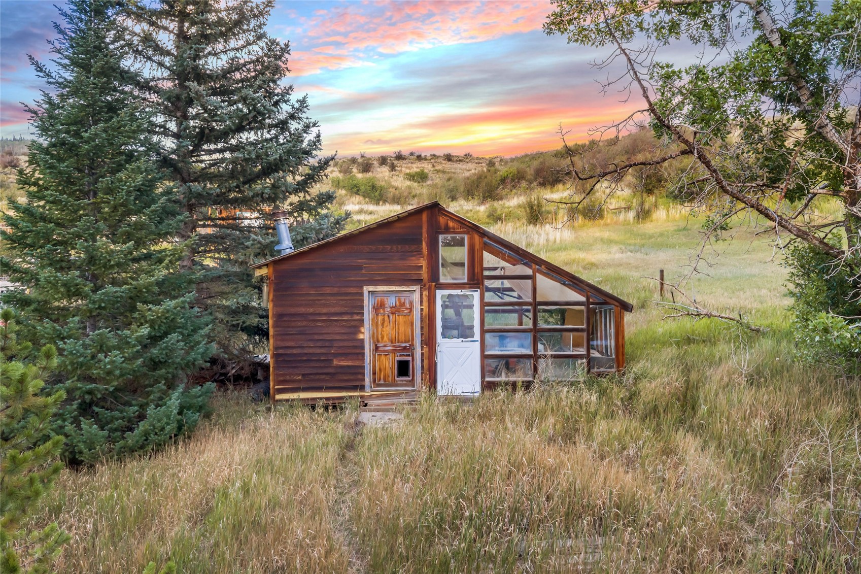 204 N Grant Avenue Oak Creek CO 80467