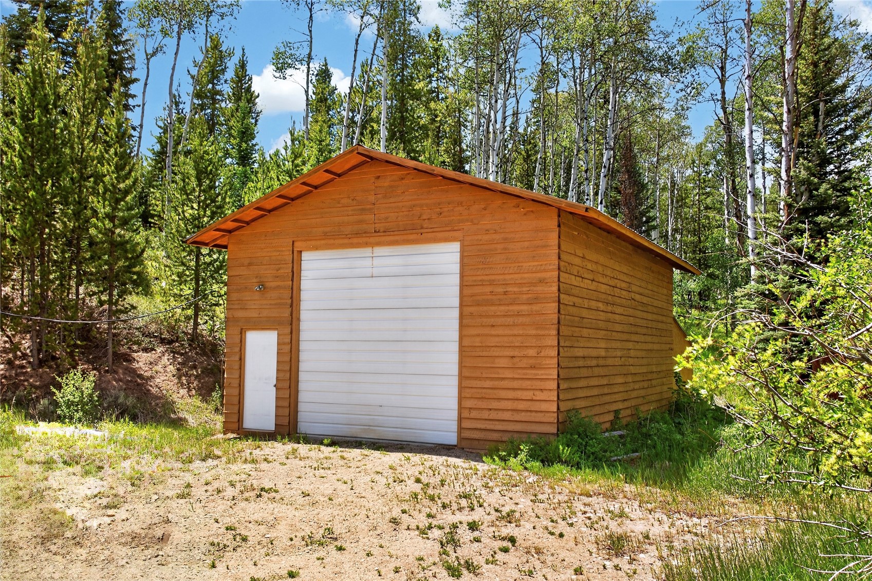 858 County Road 372 Parshall CO 80468