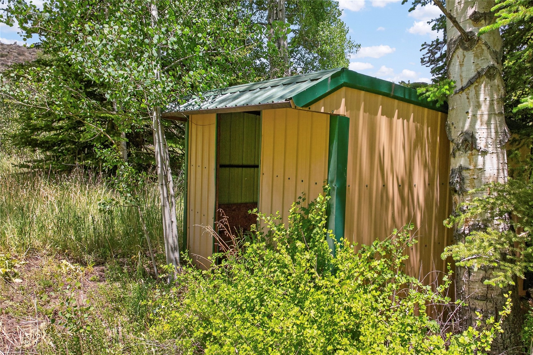 858 County Road 372 Parshall CO 80468