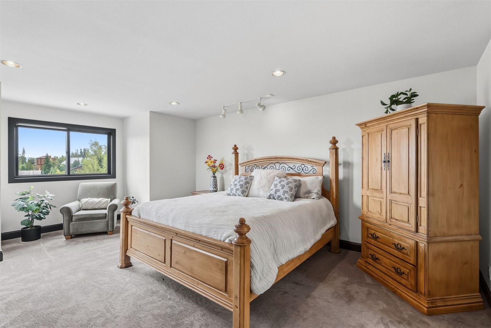 31 Shooting Star Way Silverthorne CO 80498