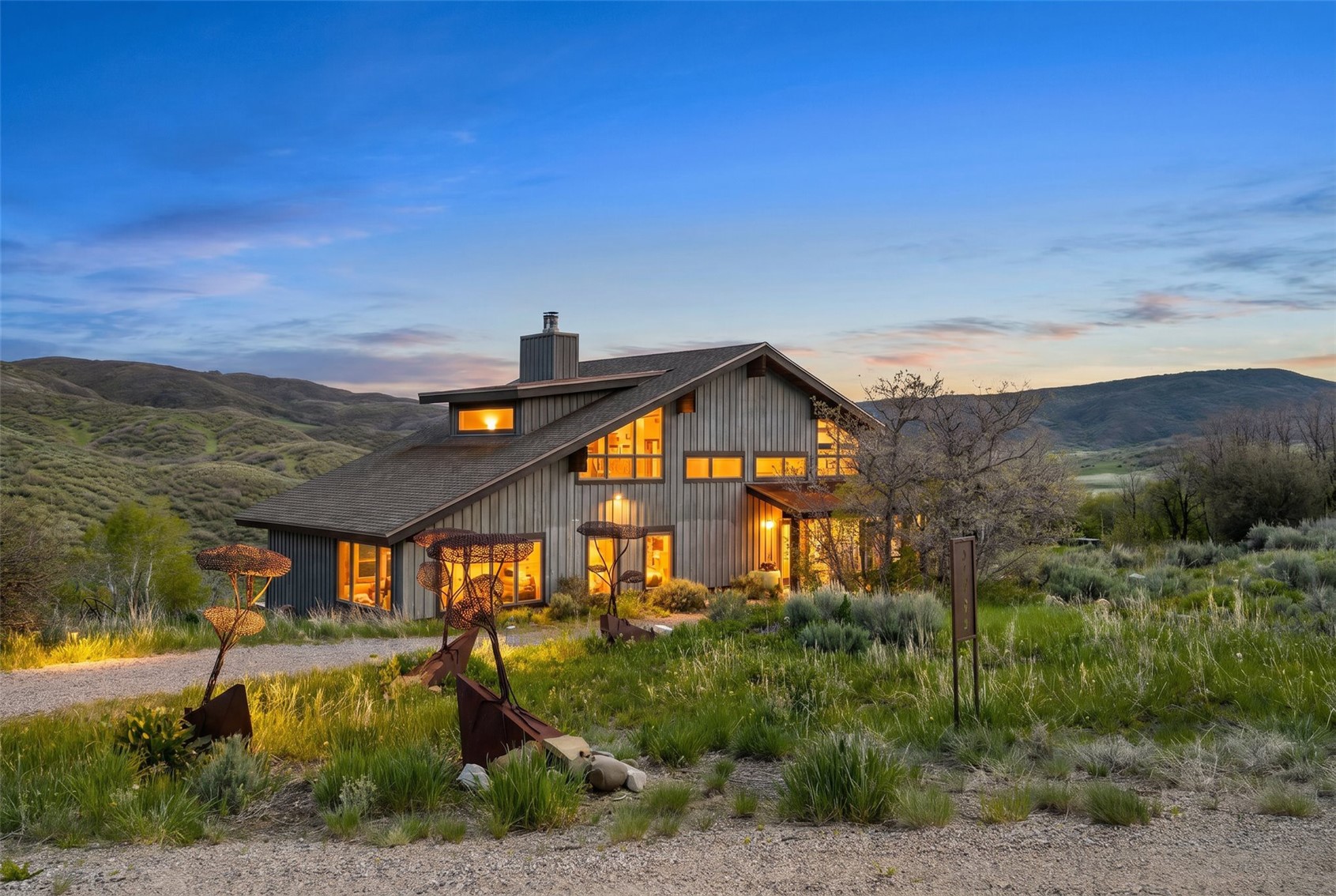 32090 Judge's Viewpoint Oak Creek CO 80467