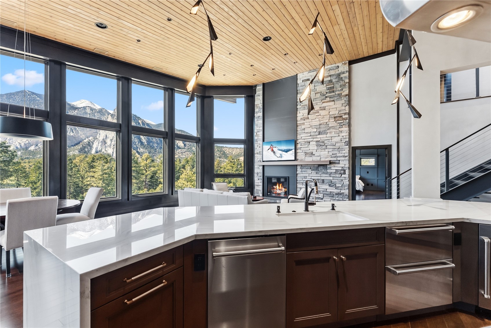 21261 Broadview Road Nathrop CO 81236