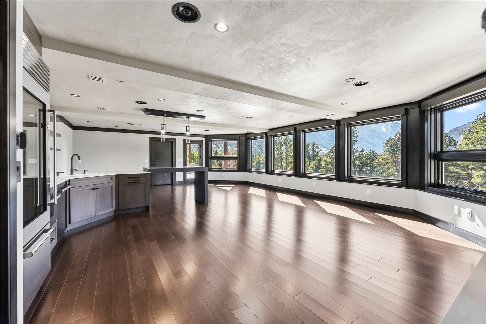 21261 Broadview Road Nathrop CO 81236