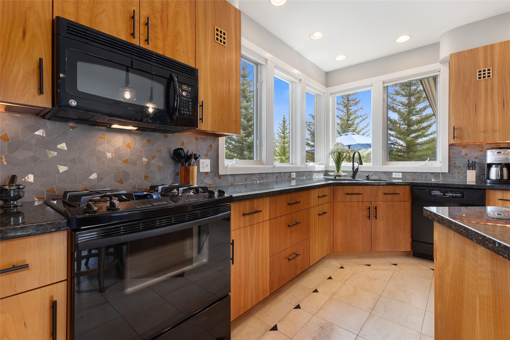 27350 Kelsie Court Clark CO 80428