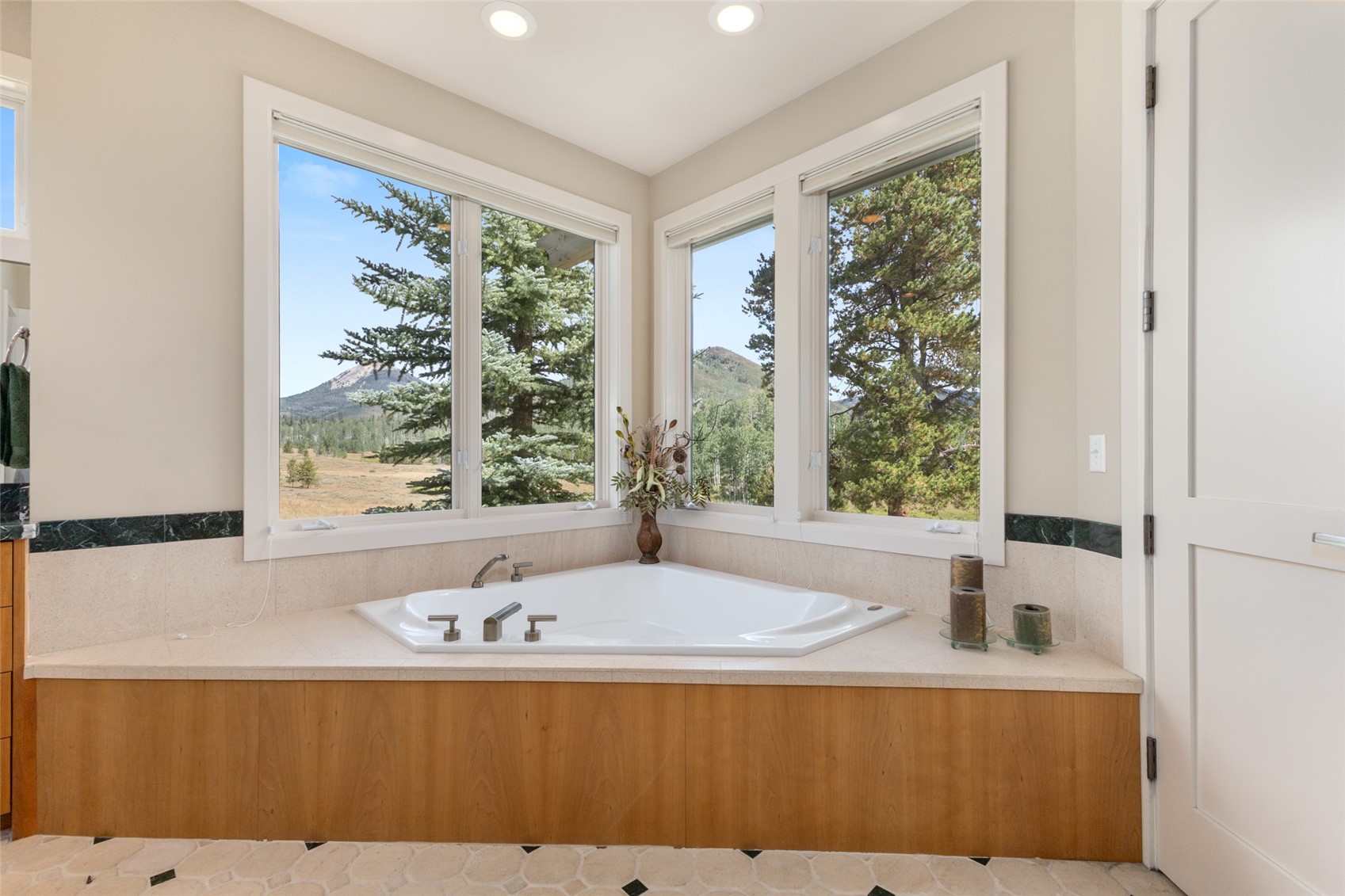 27350 Kelsie Court Clark CO 80428